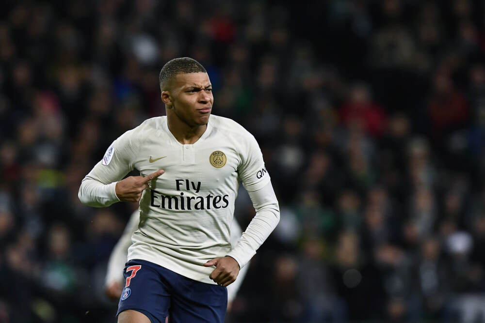 科技自立自强引领航天光芯片与机器人产业新阶段